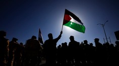 K útoku dronmi sa prihlásili povstalci. Do konfliktu medzi Izraelom a Hamasom sa zapojila ďalšia krajina