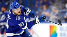 Černák asistoval, no Tampa prehrala a je na pokraji vyradenia