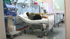 Chcel mať veľké svaly, teraz v nemocnici bojuje o život