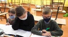 Deviataci zo sociálne znevýhodneného prostredia cez pandémiu zaostali vo vedomostiach