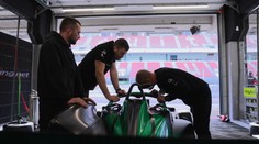 Pilot F3 nás pozval na okruh Veľkej ceny Španielska. Pozrite si, ako sa s tímom pripravujú na sezónu