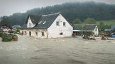 Dôsledky veľkých povodní. Obyvatelia českých miest nás s kamerou pustili do svojich zničených príbytkov