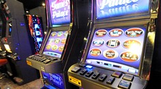 Pozrite si, ako hlasovali jednotliví bratislavskí poslanci o zákaze hazardu