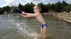 Hygienici zakázali kúpanie v známej vodnej nádrži na juhu Slovenska