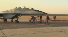 Predaj stíhačiek na Ukrajinu je ohrozený. Môžeme prísť o desiatky miliónov a zostanú nám nepoužiteľné lietadlá