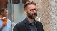 Andy Kraus sa po 17 rokoch rozišiel s manželkou. Kvôli hviezde z Búrlivého vína