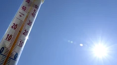 SHMÚ vydalo opäť výstrahy, tentoraz pred vysokými teplotami. Platiť budú vo viacerých okresoch