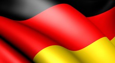 Auto nemeckých diplomatov bolo terčom streľby