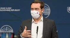 Situácia s koronavírusom sa mierne zhoršila, informoval Marek Krajčí
