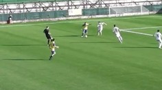 VIDEO: Tá teda sadla! Tínedžer strelil v tretej lige gól á la Miňo Stoch