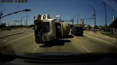 Hrozivá nehoda: Toto videl vodič tesne pred zrážkou