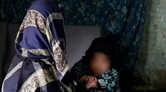 Najťažšie rozhodnutie v živote: Zúfalá Afganka musela predať jedno z dvojičiek, aby druhé uživila