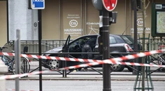 Poplach v Paríži. Na jednej z najznámejších ulíc objavili bombu