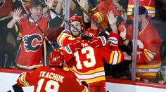 Calgary zdolalo Dallas po predĺžení a postúpilo, ďalej ide aj New York Rangers
