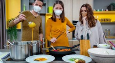 RECEPTY: Krásne jarné a farebné polievky od finalistky známej kuchárskej šou