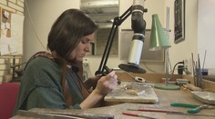 Kováčstvo nie je iba doménou mužov. Pozrite si prácu Magdalény, ktorá zo železa vytvára sochy aj šperky