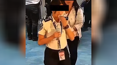 VIDEO: Členka ochranky letiska chcela skryť ukradnuté peniaze. Neuveríte, akú fintu skúsila