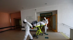 Česko má za piatok ďalší rekord, nakazilo sa o 300 ľudí viac ako v stredu