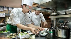 Reštaurácií je stále viac, kuchárov stále menej. Čoskoro nám nebude mať kto navariť