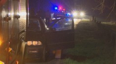 Smrteľná nehoda pri Rimavskej Bani: Šoféra oslepilo oprotiidúce auto, zrazil chodca