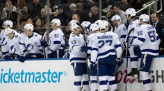 Konečne to padlo! Pozrite si, ako si Erik Černák otvoril gólový účet v NHL
