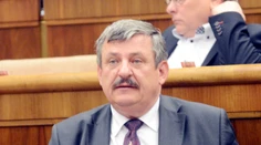 Polícia vysvetlila, prečo zobrala vodičák poslancovi za SNS Antonovi Hrnkovi