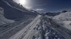 Vo Francúzsku spadla ďalšia lavína. Zahynul snoubordista, dvaja sú nezvestní