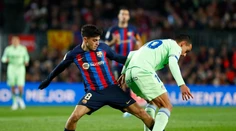 Villareal kopal v nadstavenom čase dve penalty. Real sa vytrápil v Baskicku, Barcelona doma