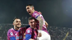 VIDEO: Juventus sa pomaly škriabe hore. Pomohla mu aj Di Mariova nenápadná trefa z diaľky