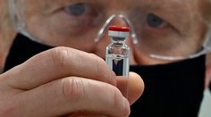 Už prvá dávka vakcíny proti COVID-19 zníži o polovicu riziko nákazy v domácnosti