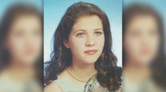 Polícia začína zverejňovať záhadné zmiznutia ľudí z minulosti. Timea odišla do školy. Na zastávke, kde ju čakala babička, nevystúpila