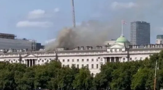 VIDEO: Jedna z ikon Londýna sa ocitol v plameňoch. Zasahuje asi sto hasičov
