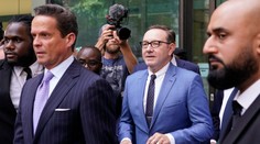 Oscarový Kevin Spacey na súde: V kauze sexuálneho obťažovania zostáva zatiaľ na slobode