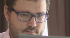 Prokuratúra sťahuje obžalobu na bývalého novinára Lukáša Milana pre ohovoránie