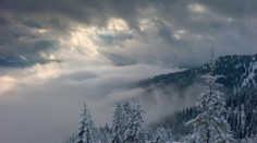 Vietor na celom území Vysokých, Západných a Nízkych Tatier môže v pondelok a utorok dosiahnuť silu orkánu