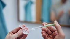 Hygienici varujú pred nebezpečnou kozmetikou. V zozname sú aj dva prípravky na bielenie zubov