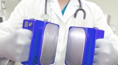 Súd v Nemecku odsúdil muža za to, že presviedčal ženy, aby si dávali elektrošoky