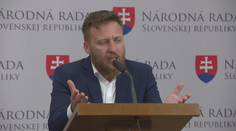 Kotlár pracuje s verziou, že vírus bol umelo vytvorený a naschvál vypustený do sveta