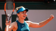 Rumunov pobúrila ilustrácia v časopise Charlie Hebdo. Z Halepovej urobili zberačku železa