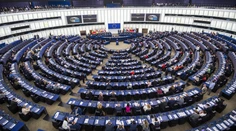 Slovenským europoslancom sa končia časy s kráľovskými platmi. Opýtali sme sa, čo sa im za volebné obdobie podarilo presadiť