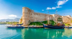 Cyprus nebude čakať na EÚ, od 1. mája privíta zaočkovaných Britov