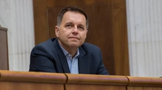 Minister financií Peter Kažimír sa vzdal poslaneckého mandátu