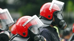 Policajti v Keni použili proti deťom slzotvorný plyn