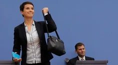 Iba deň po nemeckých voľbách to v pravicovo-populistickej AfD vrie