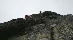 Z Poľska ho vyhnali, u nás si s ním nevedia rady. V Tatrách sprevádza turistov nelegálny horský vodca