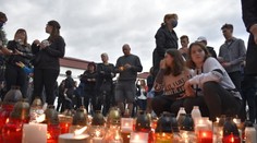 VIDEO: Pamiatku zabitého učiteľa z Vrútok si uctili stovky ľudí