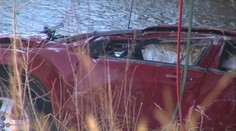 Štrnásť hodín po autonehode našiel rybár visieť z vraku batoľa