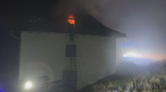 Stovky hodín práce vyšli nazmar. Areál Sklabinského hradu vážne poškodil požiar