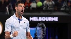 Australian Open: Novak Djokovič suverénnym spôsobom postúpil do štvrťfinále a vyrovnal rekord Federera
