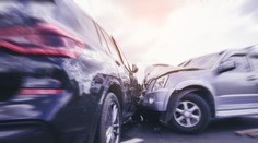 Čelná zrážka dvoch áut pri Trenčianskych Stankovciach. Zranených je šesť osôb